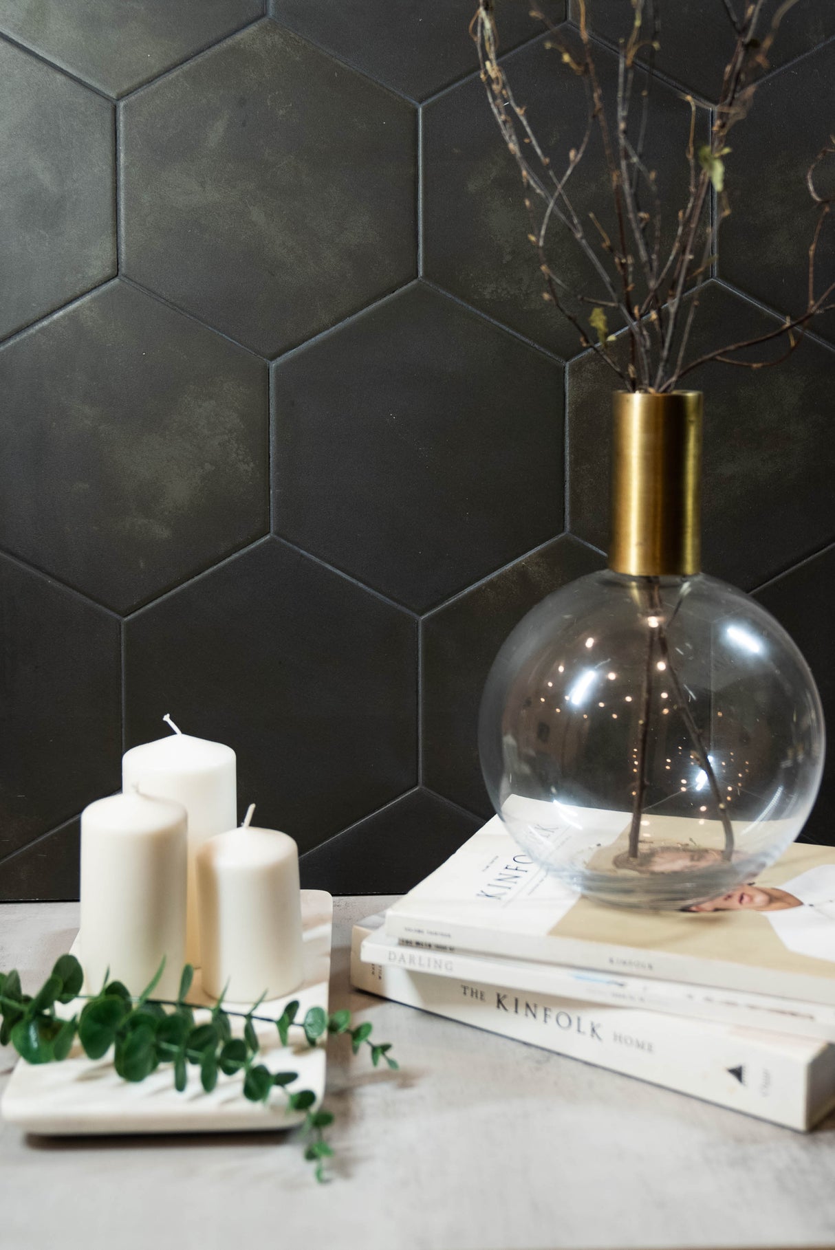 Radar 8x9 Negro Solid Matte Hexagon Tile